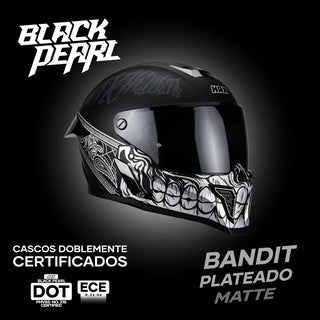 detail-shot-of-hax-black-pearl-bandit-helmet-ventilation-system