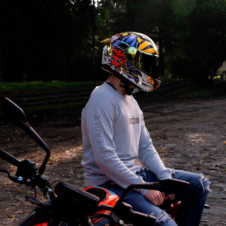 ktm-motorcycle-rider-wearing-hax-obsidian-samurai-full-face-helmet